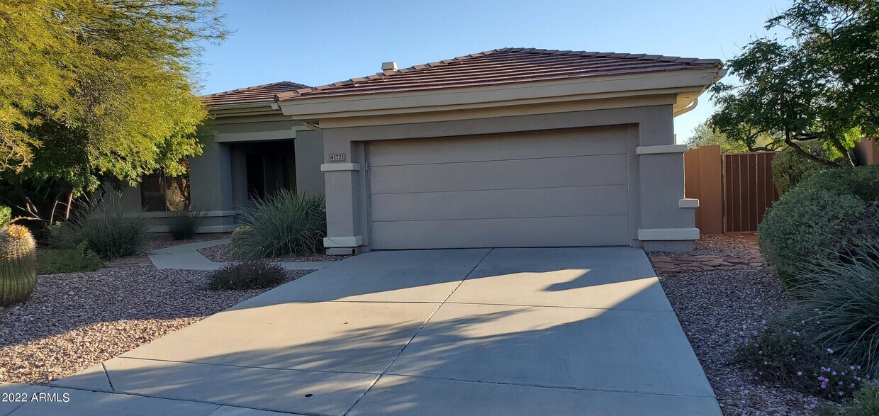 41721 N Shadow Creek Way, New River, AZ 85086 House for Rent in New