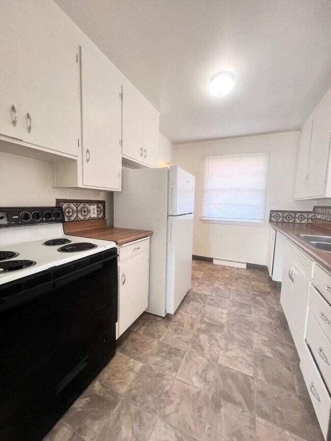 Foto del edificio - Large 2 bedroom, 2 bath Duplex with Attached 1 car garage in West Loveland, CO