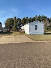 Building Photo - 864 Alb Dr