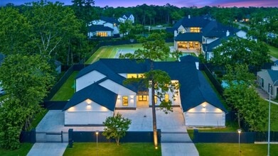 Building Photo - 12564 Memorial Dr
