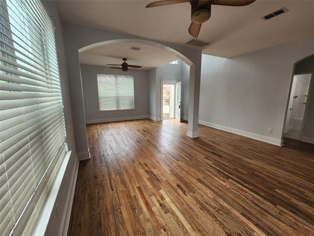 Foto del edificio - 529 Roundrock Ln