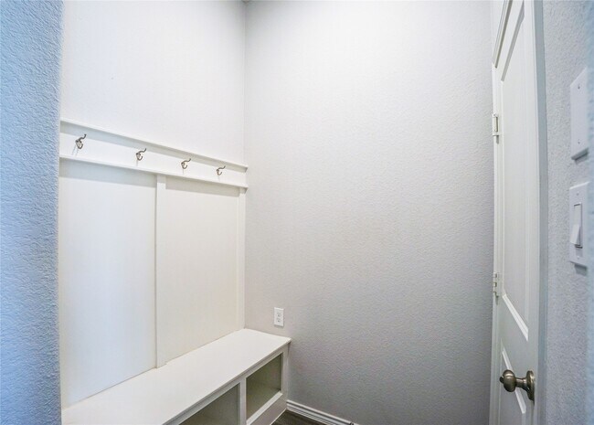 Foto del edificio - 2523 Verbena Bend Dr