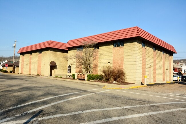 Building Photo - 301 E 1st Ave