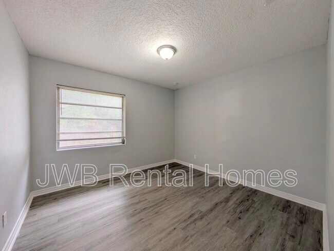 Foto del edificio - 5605 Alta St