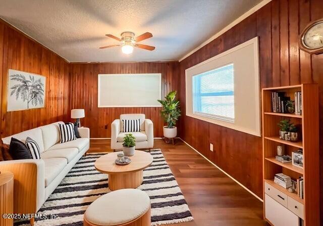 Foto del edificio - 3220 Myra St