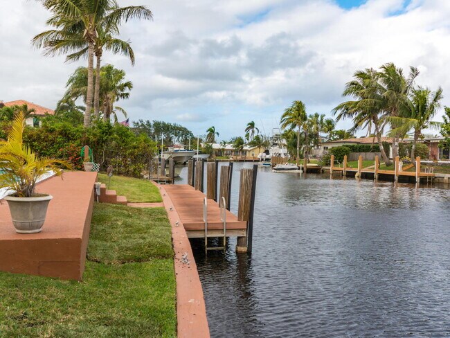 Foto del edificio - 4930 NE 27th Ave