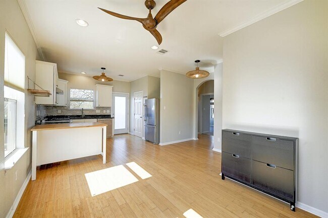 Foto del edificio - 1194 Coleto St