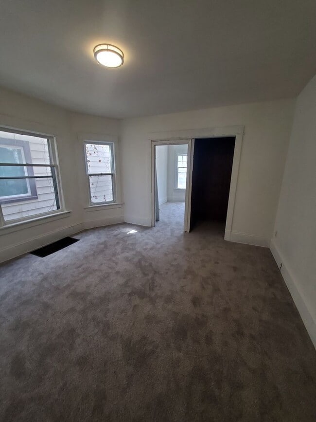 Building Photo - 3134-3136 N 35th St. (Duplex)
