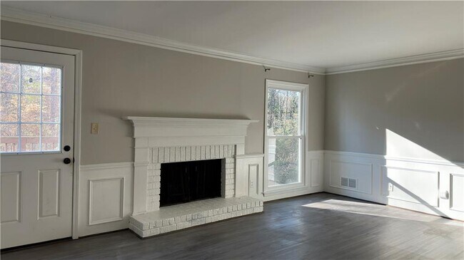 Foto del edificio - 1645 Bill Murdock Rd