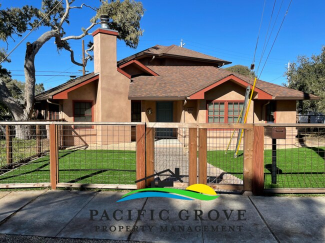 Building Photo - Beautiful Mediterranean 2-Bedroom House in...