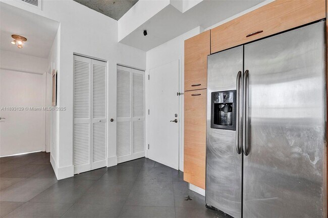 Foto del edificio - 2275 Biscayne Blvd Blvd