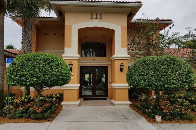 Building Photo - 291 SW Palm Dr
