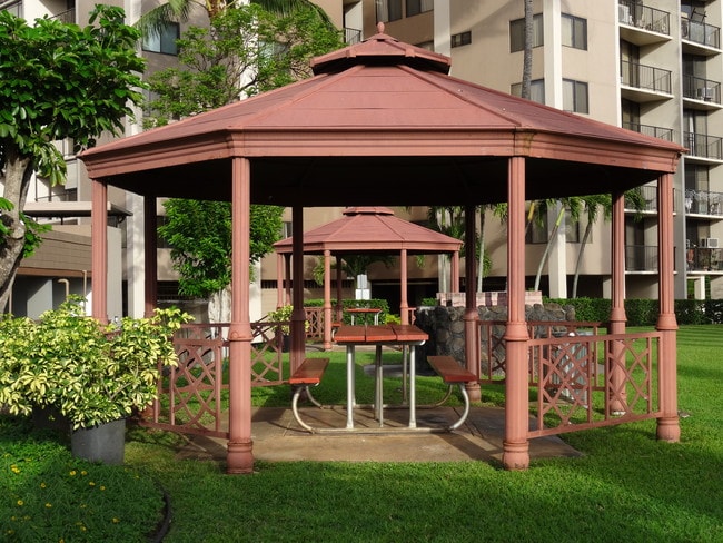 BBQ Area - 98-487 Koauka Loop