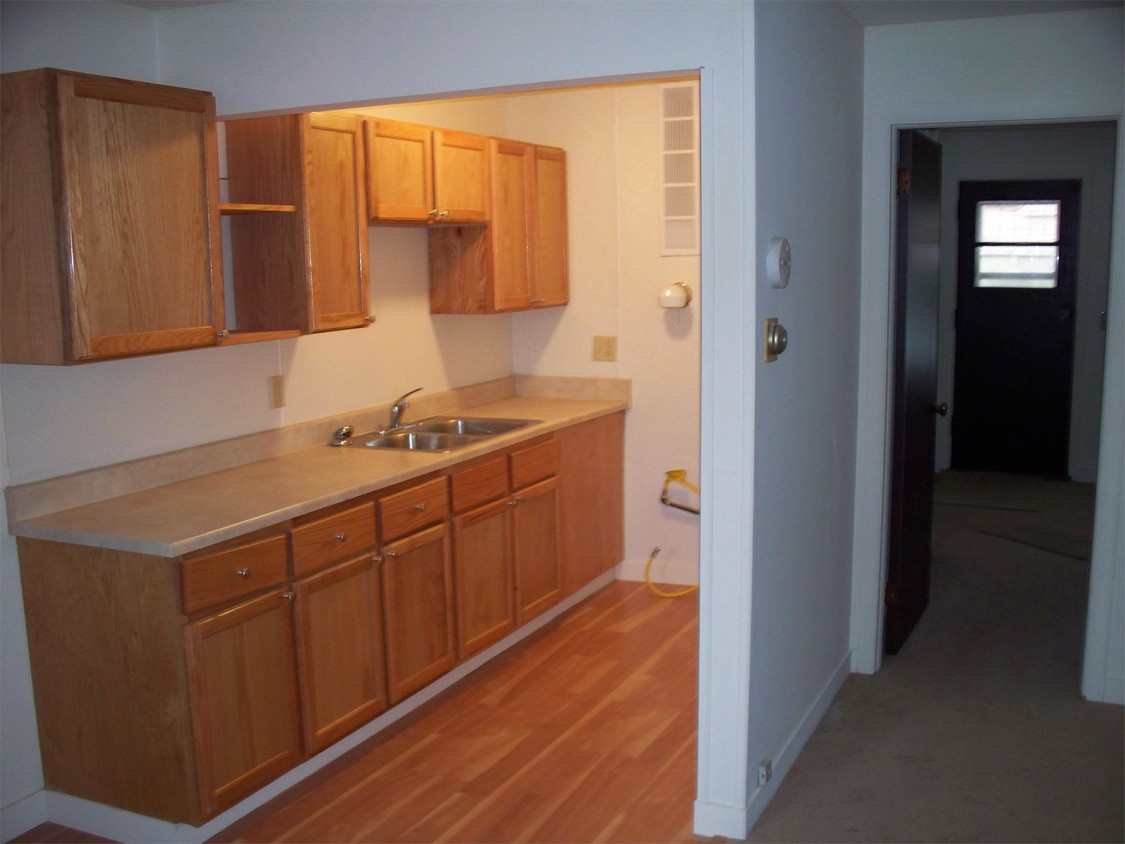 2902 Harvey St, Madison, WI 53705 - Apartment for Rent in Madison, WI ...