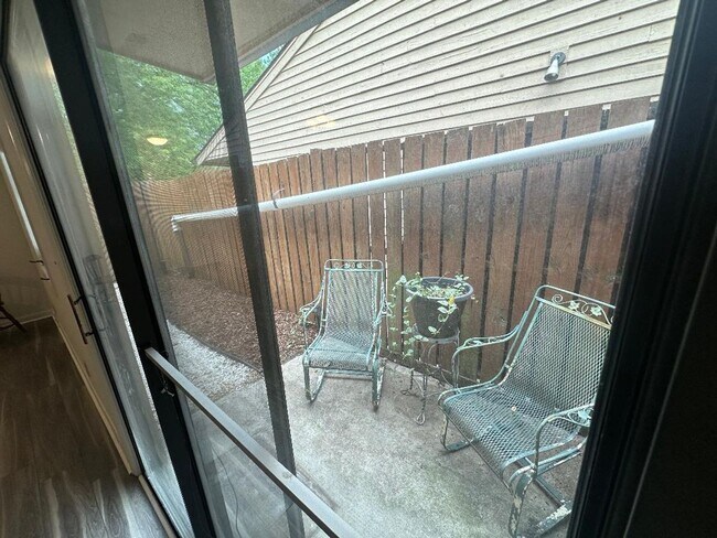 Foto del edificio - Beautiful Roanoke Townhouse/Condo