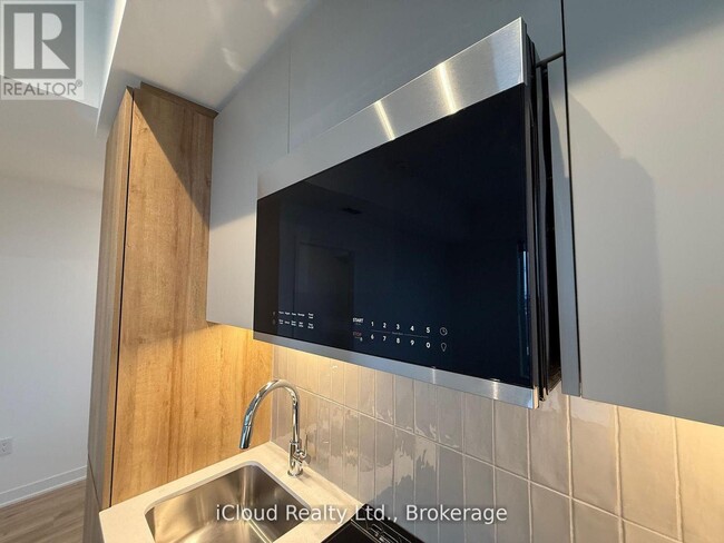 Building Photo - 20 All Nations Dr