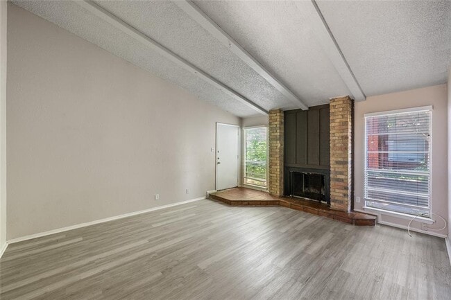 Building Photo - 1111 W Rundberg Ln