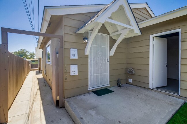 Easily access your private garage - 2646 Violet St