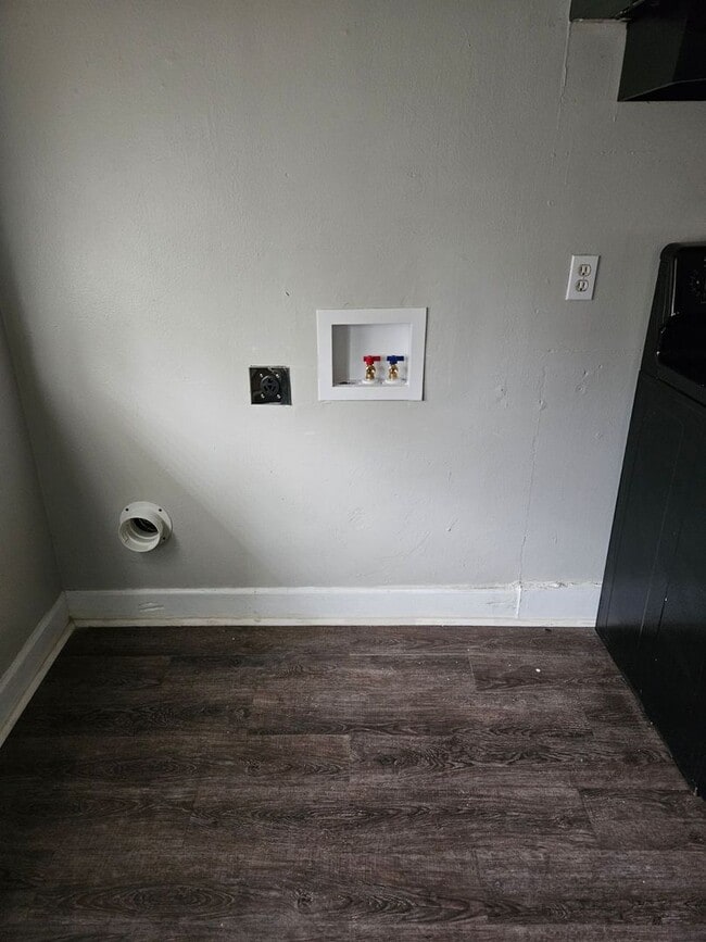 Building Photo - Nice 2 Bedroom 1 Bath House NW OKC!   $895...