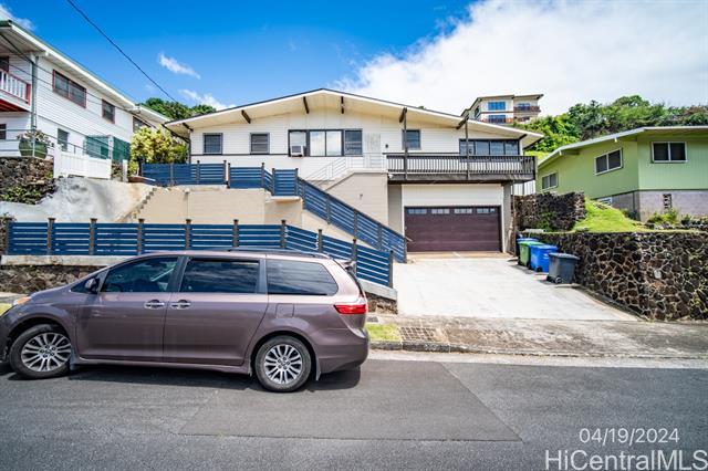 Building Photo - 1483 Mahiole St