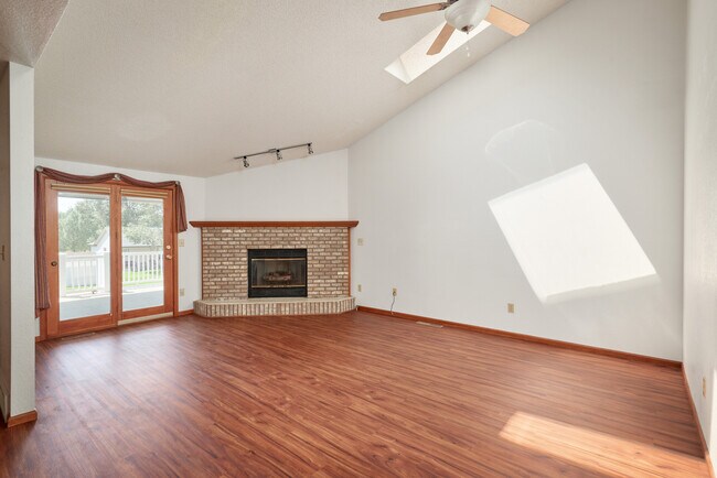 Foto del edificio - 5502 Townsend Pl