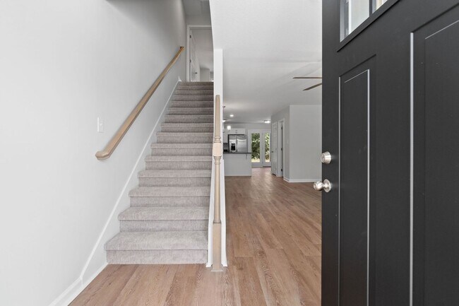 Building Photo - Nautilus Landing Luxury Townhouse