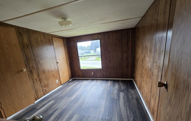 Foto del edificio - 472 Ruben Wells Rd
