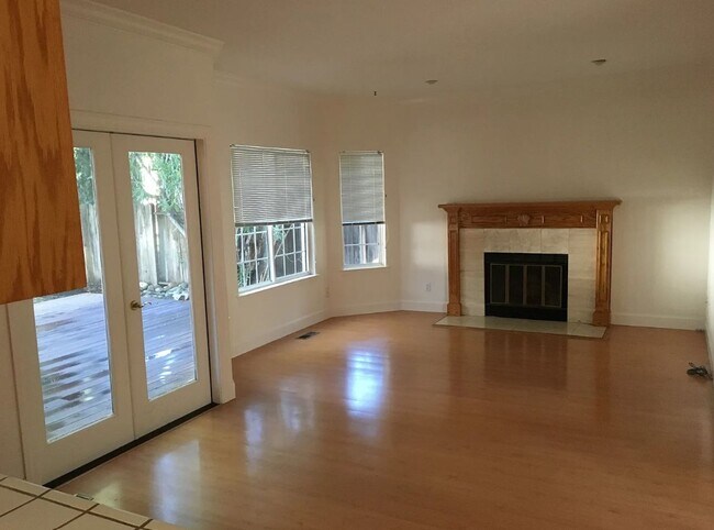 Foto del edificio - 6 Brickway Ct