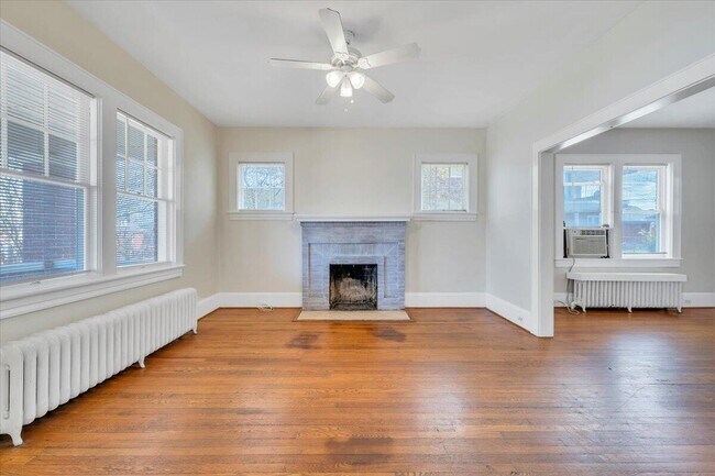 Foto del edificio - 1144 Wasena Ave SW