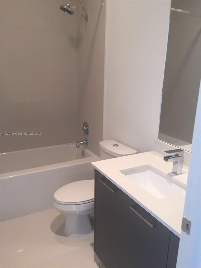 Foto del edificio - 3441 NW 13th St