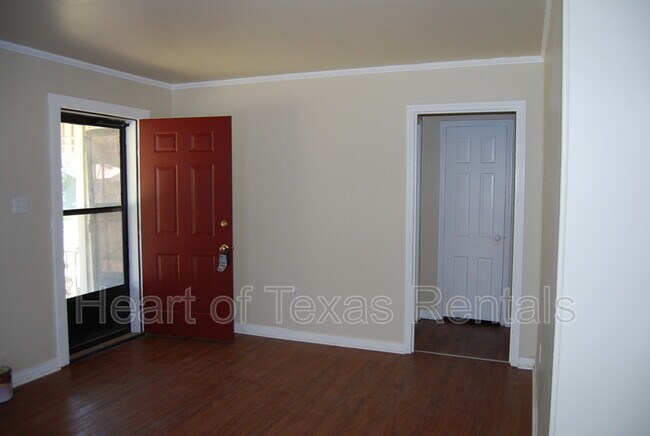 Building Photo - 1624 N 15th A St