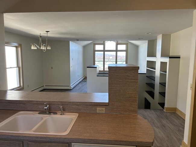 Foto del edificio - 715 Hampton St