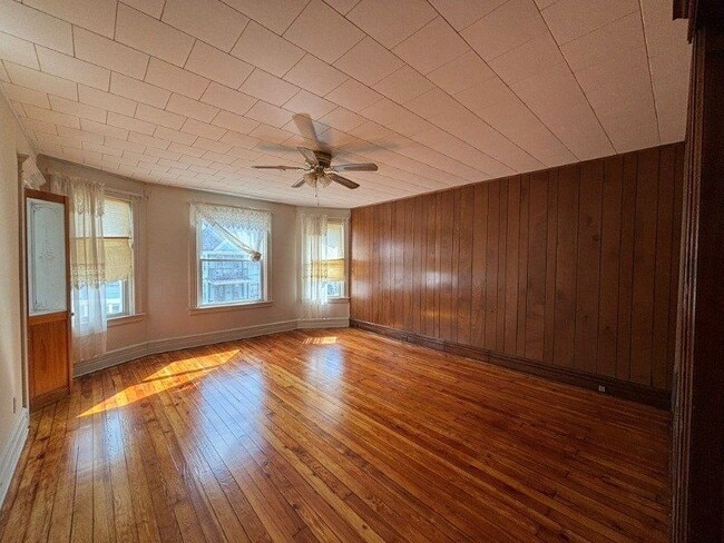 Foto del edificio - 916 Brayton Park Pl