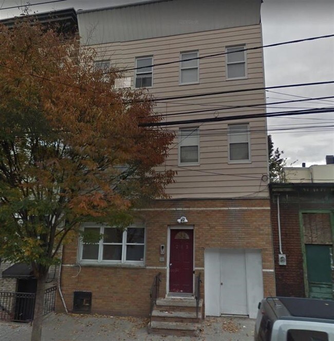 213 ster Ave, Jersey City, NJ 07307 House for Rent in Jersey City