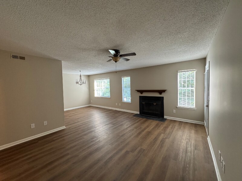 Foto principal - 4228 Edith Ln