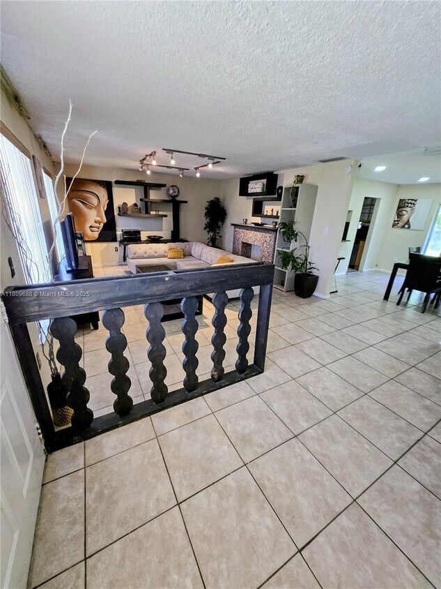 Foto del edificio - 14910 S River Dr