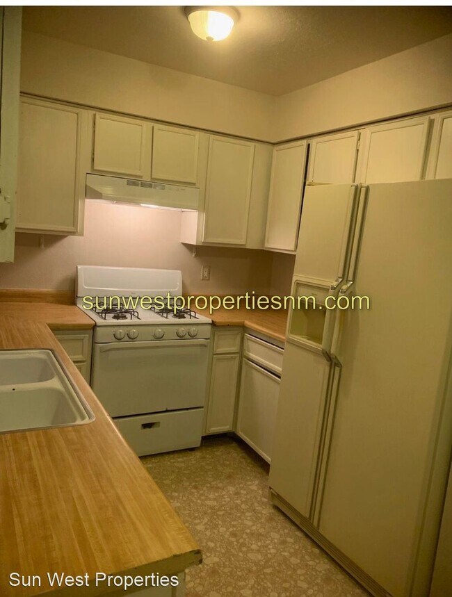 Building Photo - 2 br, 1 bath House - 304 Rio Grande Ave.