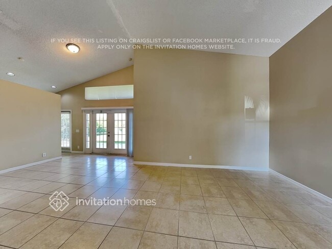 Building Photo - 927 Stanton Dr