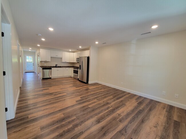 Living Room - 517 Hendrickson St