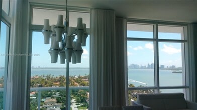 Building Photo - 7900 Harbor Island Dr