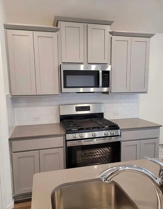 Building Photo - 344 Escondido Cir