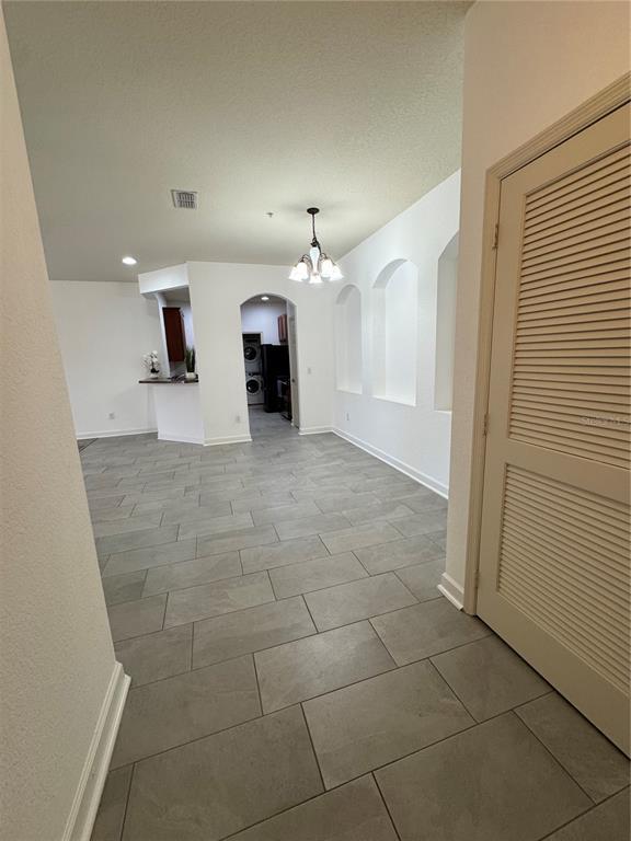 Foto del edificio - 3000 Laurel Park Ln
