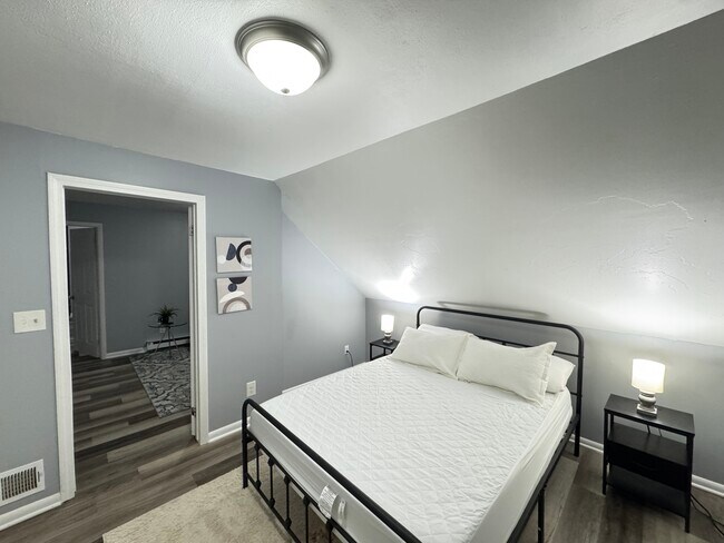 Foto del edificio - 23 Pond Lily Ave