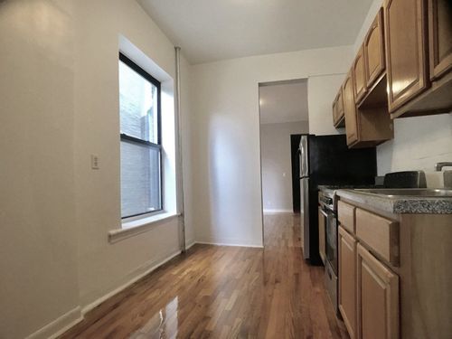 Building Photo - 562 W 149th St