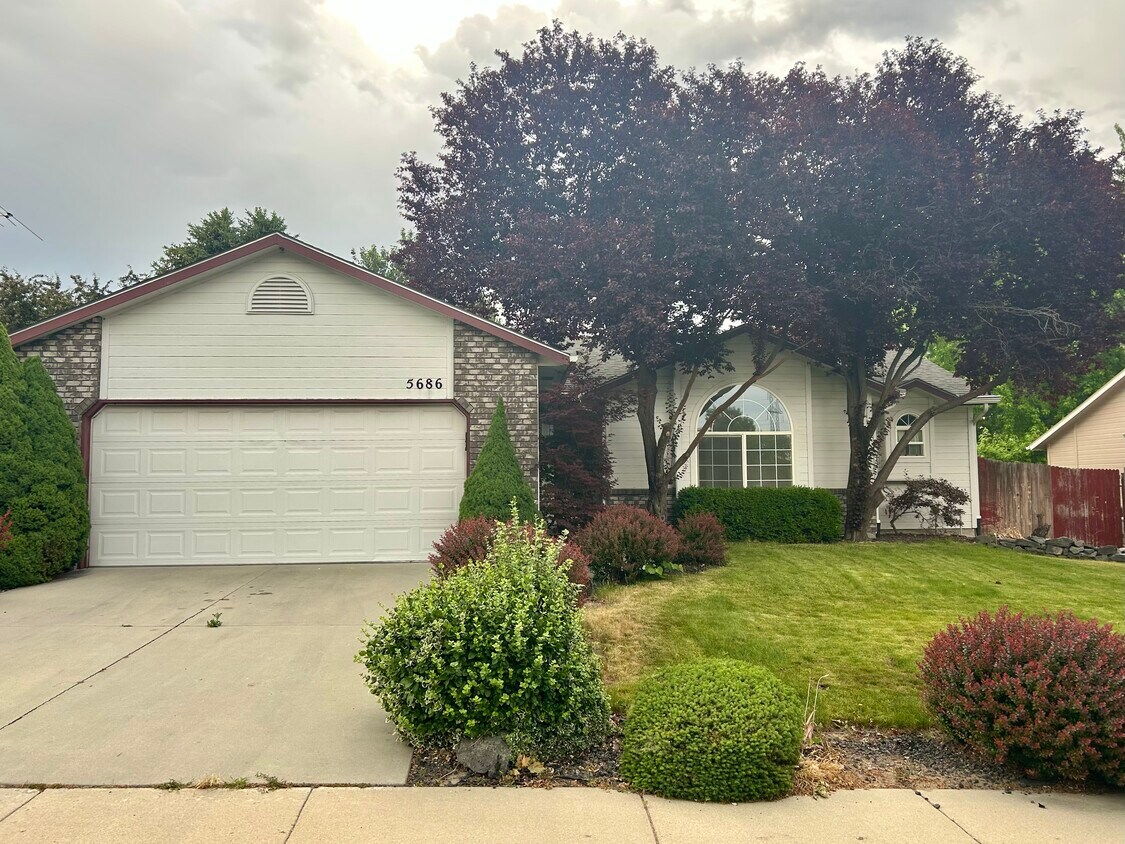 Foto principal - 5686 S Olearia Pl