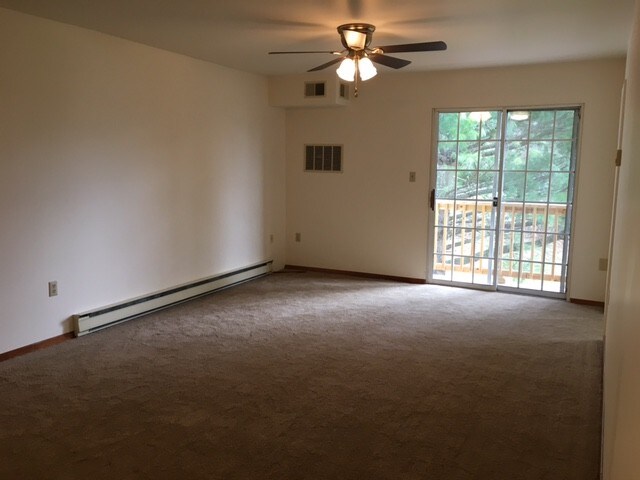 Primary Photo - 1014 Primrose Ln