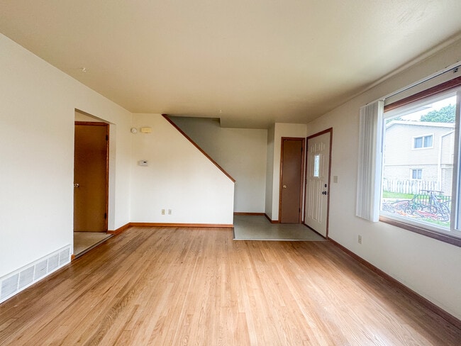 Foto del edificio - 2155 S Fountain Ave