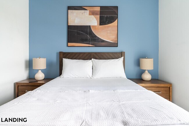 Foto del edificio - 221 E Oak St