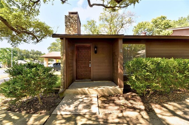 Foto del edificio - 11904 Broad Oaks Dr