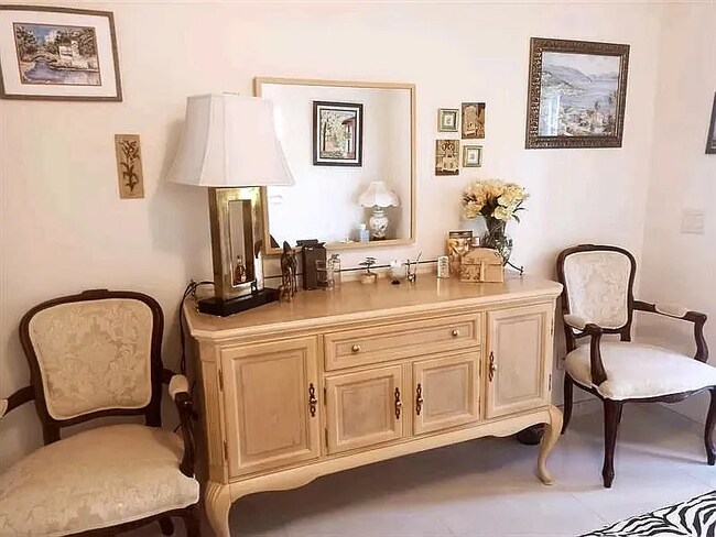 Foto del edificio - 522 Normandy Ln